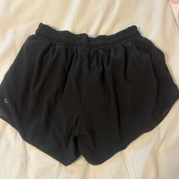 Lululemon Hotty Hot Short 4” - Picture 2 of 2